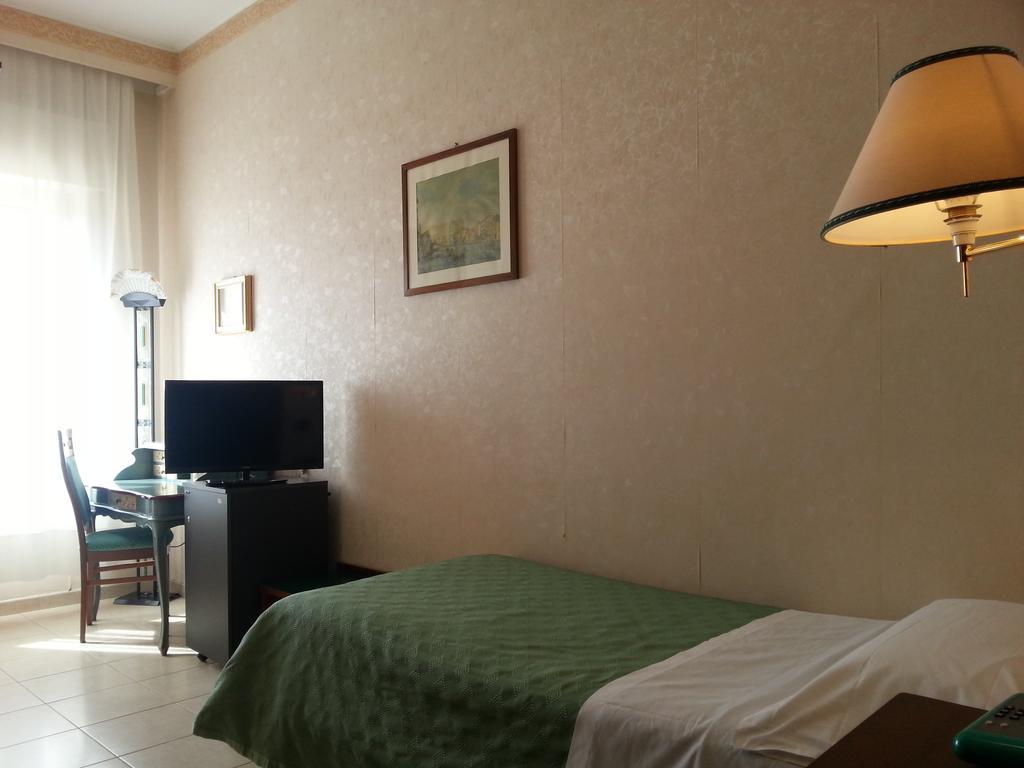 Hotel Sicilia Enna Zimmer foto