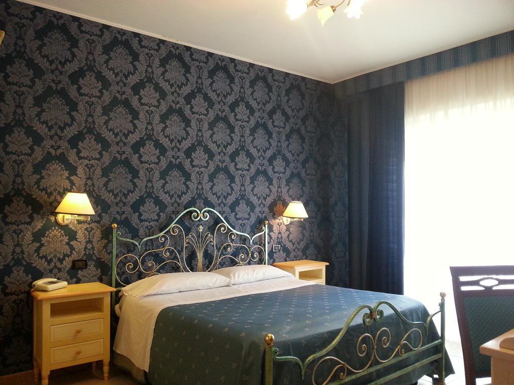 Hotel Sicilia Enna Zimmer foto